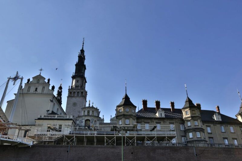 krakow-czestochowa-black-madonna-day-tour