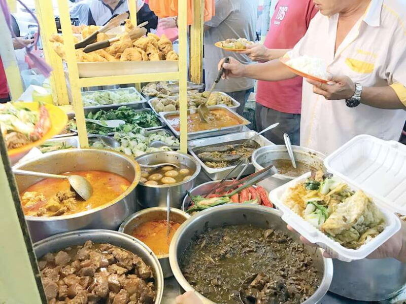 kuala-lumpur-evening-food-tour-by-bike