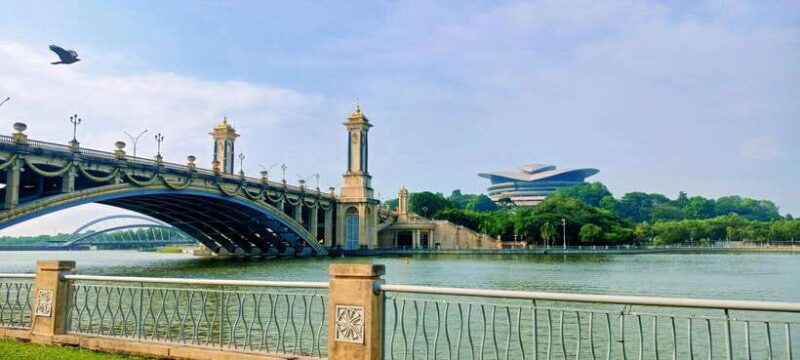 kuala-lumpur-putrajaya-tour-with-traditional-boat-cruise