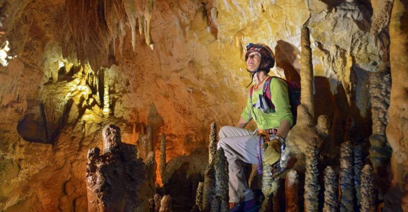 la-ciotat-caving-in-calanques-national-park-half-day-tour