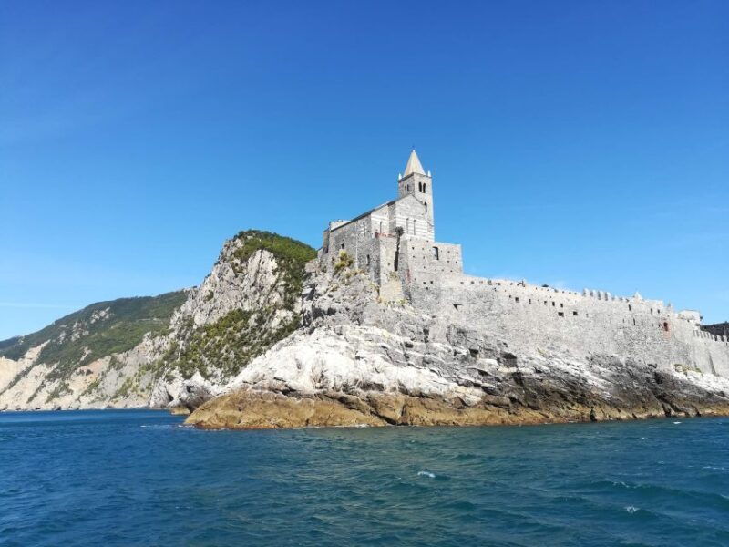 la-spezia-private-sailboat-tour-of-cinque-terre-with-lunch