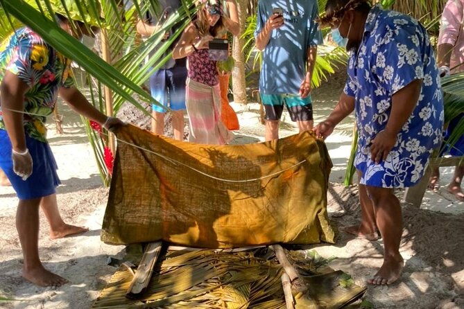 Lagoon Snorkeling Tour with Tahitian Oven Lunch in Bora Bora - Why This Snorkeling Tour Stands Out
