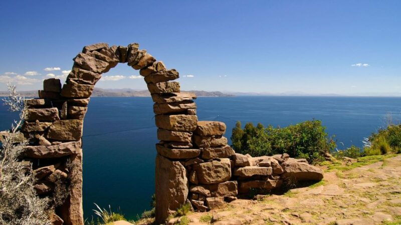 lake-titicaca-uros-and-taquile-full-day-tour