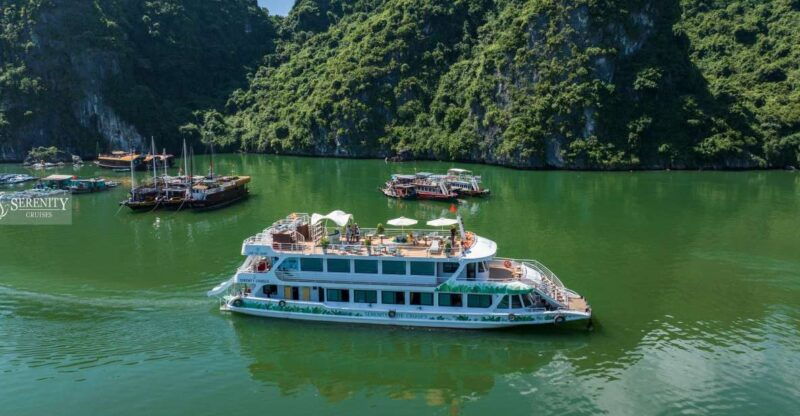 lan-ha-bay-luxury-cruise-6-hours-trip-kayaking-bike-swim