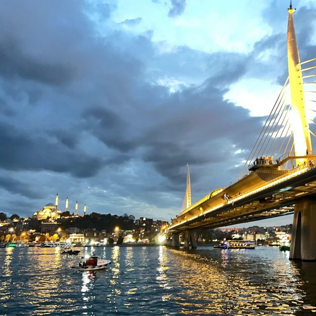 layover-private-guided-istanbul-city-tour-with-transfers