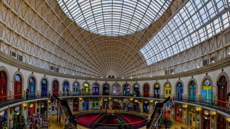 leeds-city-walking-tour-exploration-game