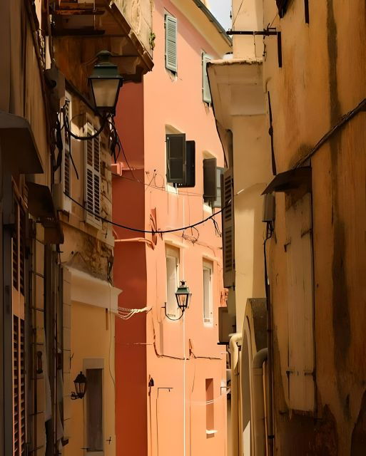 lets-get-lost-in-the-alleys-of-corfu-old-town