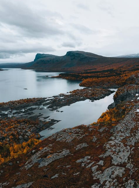 light-weighted-walk-through-wild-arctic-nature