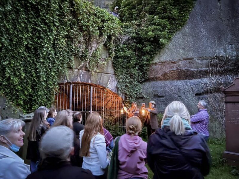 liverpool-st-james-cemetery-historical-ghost-tour
