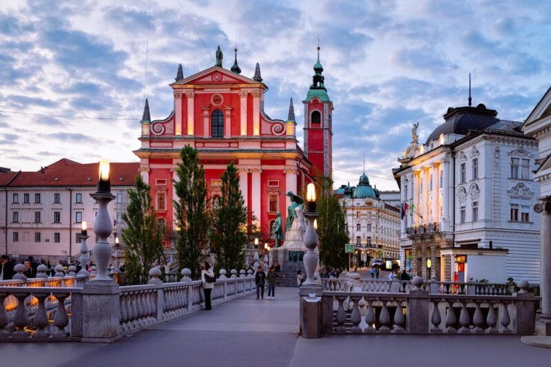ljubljana-2-5h-walking-tour-with-local-guide-2