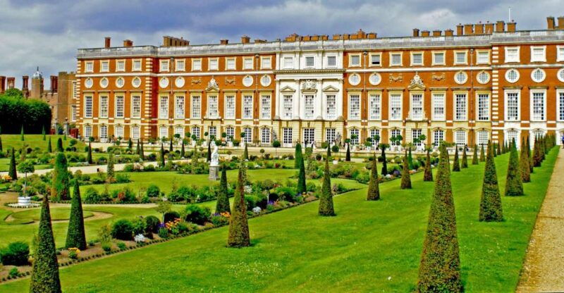london-windsor-hampton-court-palace-with-free-snack-pack