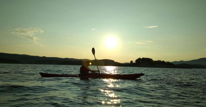 lumbarda-sunset-kayak-tour-with-a-picnic-wine-and-sweets
