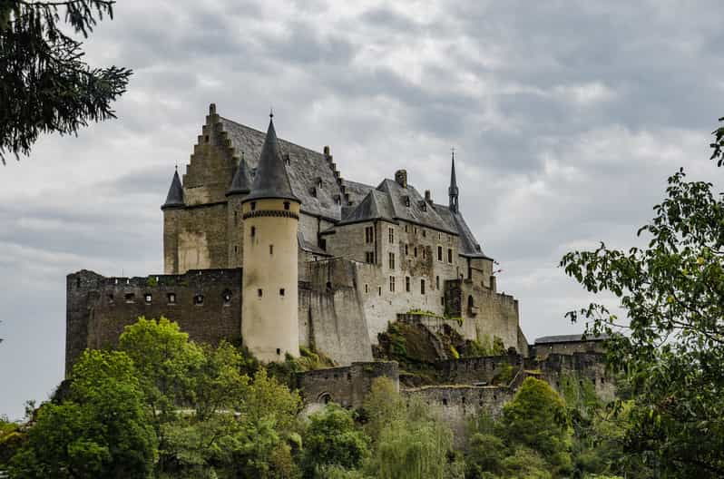 luxembourg-capture-the-most-photogenic-spots-with-a-local