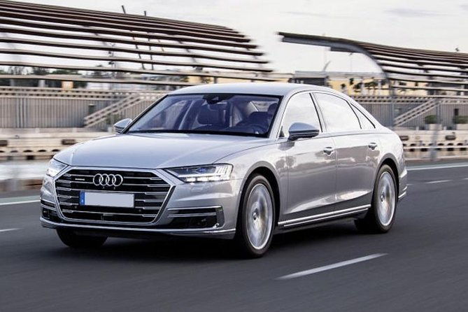 Luxury Chauffeur Car Melbourne Airport To CBD or city to airport - Fleet and Vehicle Experience