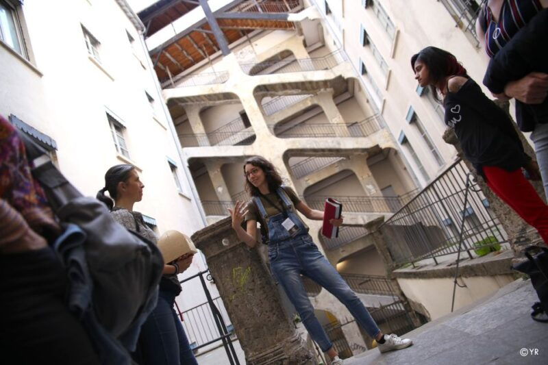 lyon-croix-rousse-district-vegan-food-tour-with-tastings
