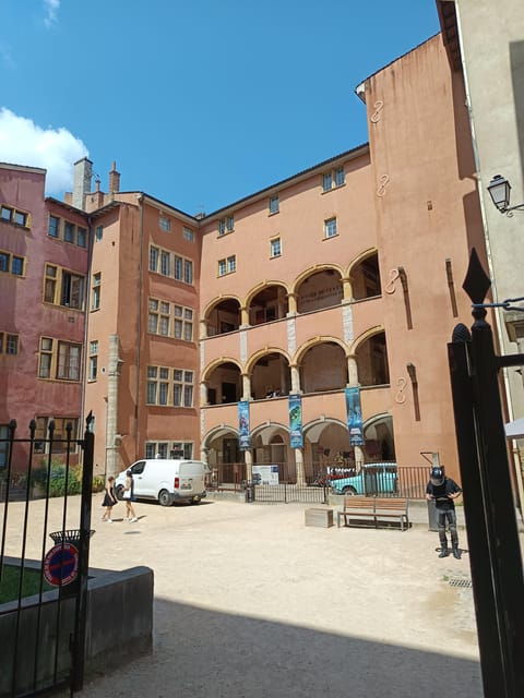 lyon-private-walking-tour-of-the-city
