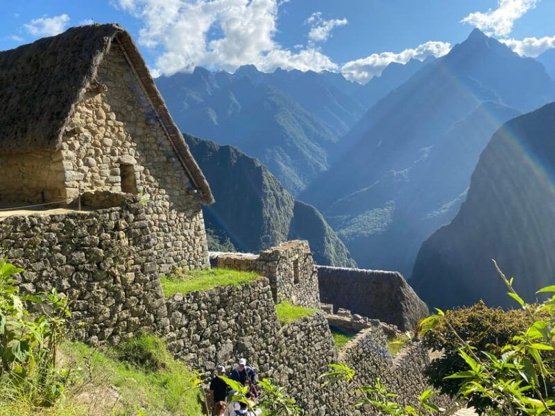 machu-picchu-group-guided-tour