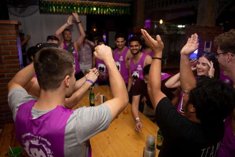 mad-monkey-bangkok-pub-crawl