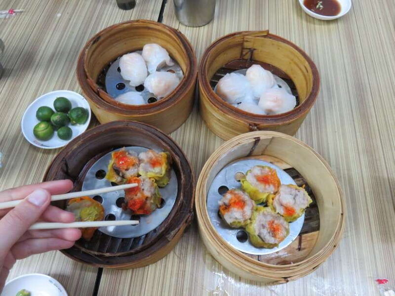 manila-sightseeing-and-food-walking-tour-with-tastings