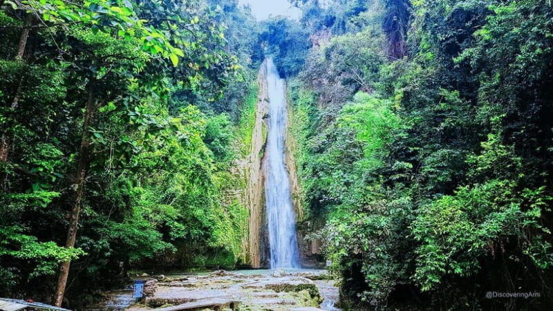 mantayupan-falls-moalboal-snorkeling-sardine-run-tour