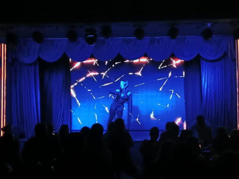 marmaris-talk-of-the-town-dinner-show-with-pickup