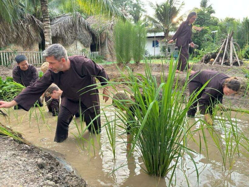 mekong-delta-experience-1day-bicycle-kayak-cano-fishing