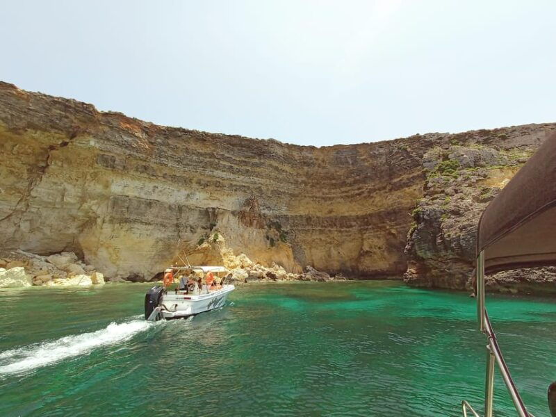 mellieha-100pm-speedboat-round-comino-caves-2h-blue-lagoon
