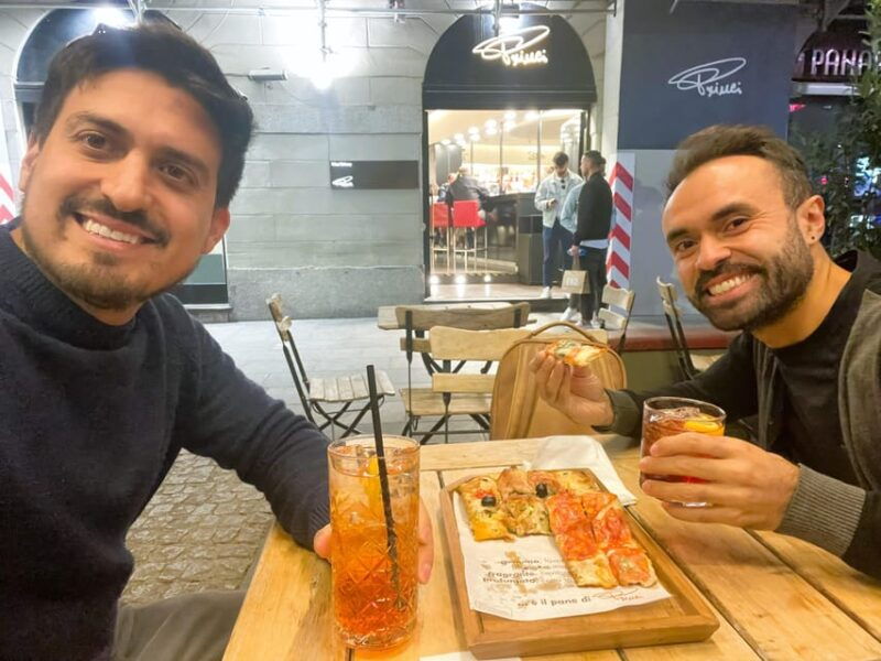 milan-food-tour-with-pasta-pizza-cannoli-and-tiramisu