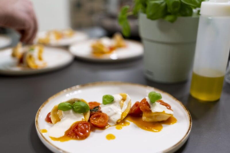 milan-gnocchi-pasta-and-tiramisu-cooking-class-with-wine