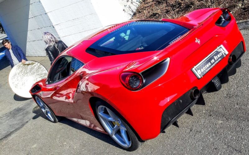 milan-test-drive-a-ferrari-488-on-a-race-track