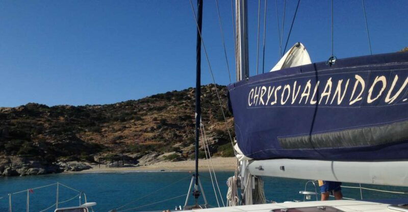 milos-half-day-morning-catamaran-cruise-to-kleftiko