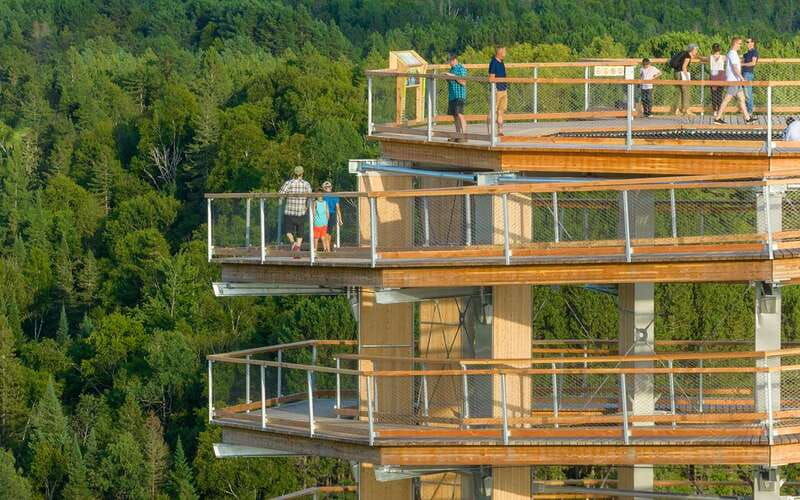 mont-tremblant-laurentians-treetop-observatory-and-walk