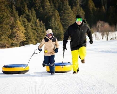 mont-tremblant-snow-tubing-with-a-mechanical-lift