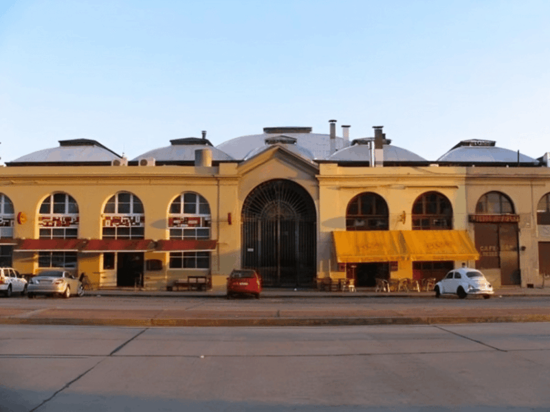 montevideo-highlights-walking-tour-with-a-guide-2
