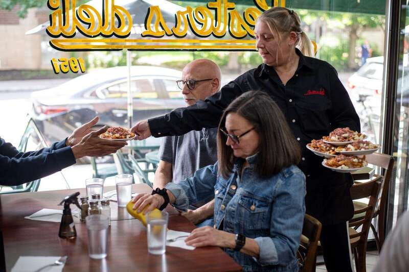 montreal-mile-end-foodie-walking-tour-with-6-tastings