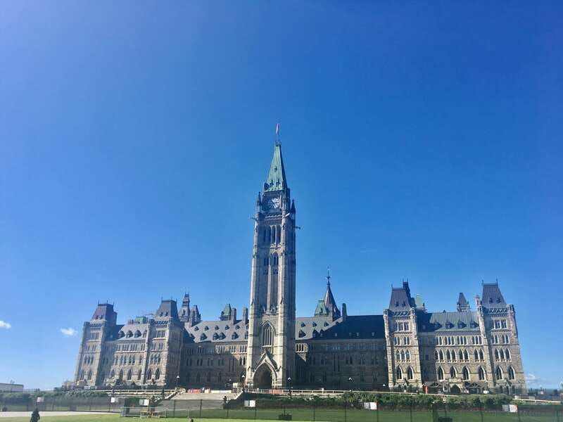 montreal-private-day-tour-to-ottawa