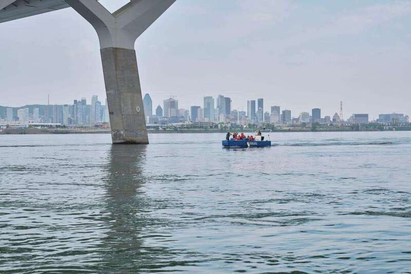 montreal-st-lawrence-river-panorama-sightseeing-jet-boat