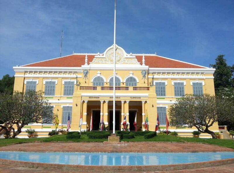 morning-tuk-tuk-city-handicrafts-killing-field-temples