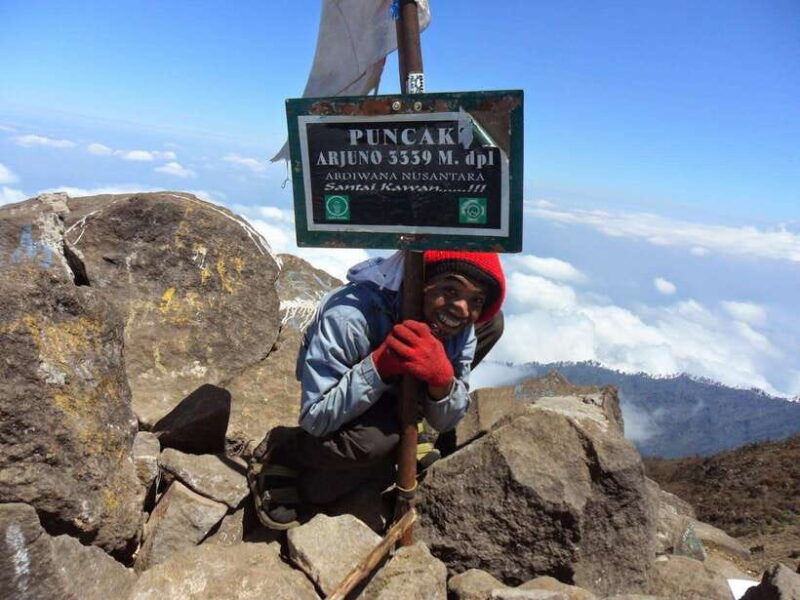 mount-arjuna-trekking-tour-from-malang-surabaya-2d1n