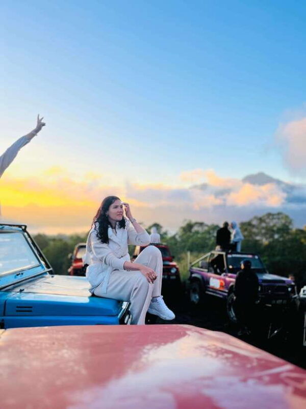mount-batur-jeep-sunrise-off-road-black-lava-and-breakfast