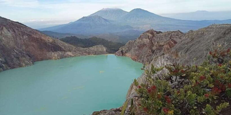 mount-ijen-volcanic-crater-overnight-trip-from-bali