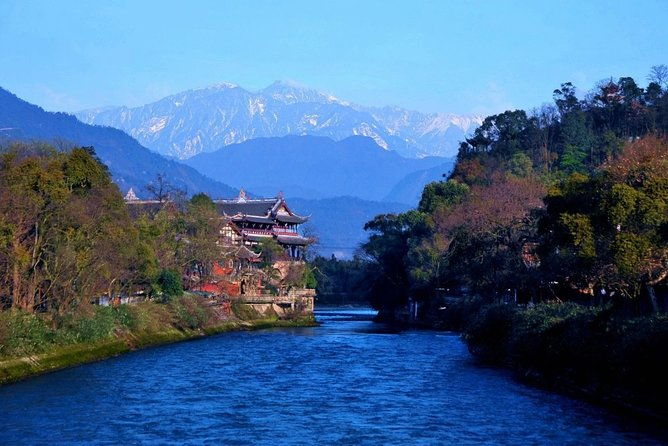 Mount Qingcheng and Dujiangyan Irrigation System Private Day Tour from Chengdu - Uncovering the Dujiangyan Irrigation System