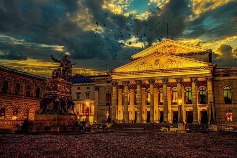 munich-private-guided-walking-tour-with-residenz-museum