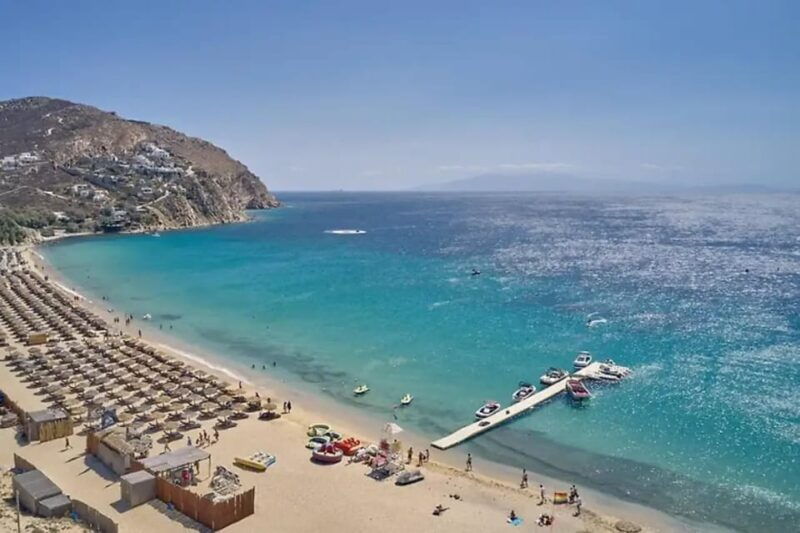 mykonos-beach-escape-and-free-time-in-mykonos-town