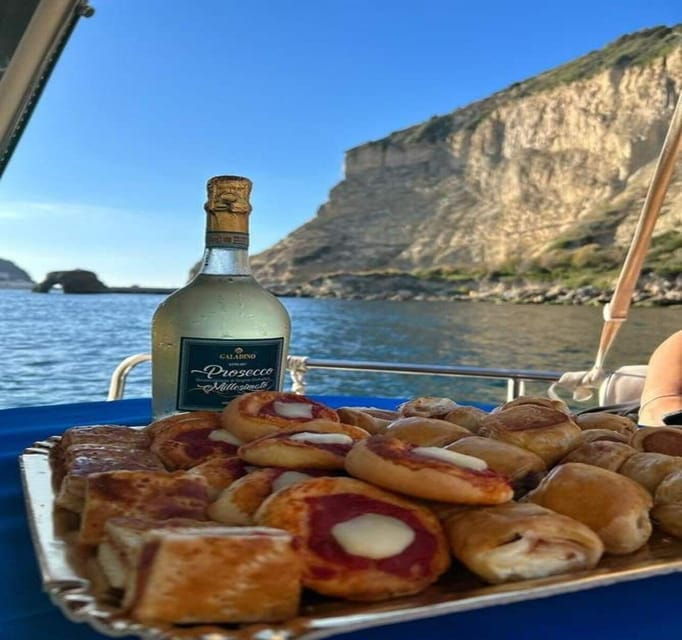 naples-bay-of-naples-sunset-experience-with-prosecco-2
