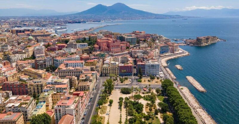 naples-capture-the-most-photogenic-spots-with-a-local