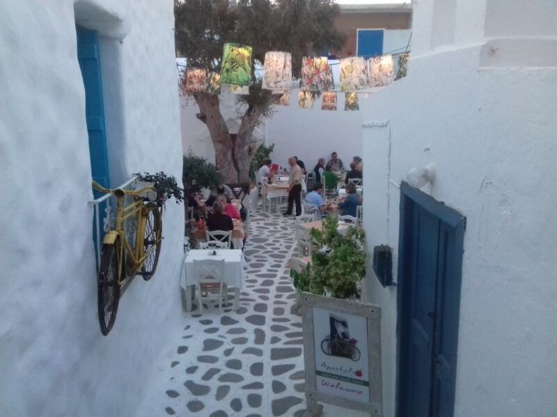 naxos-castle-walking-tour-and-sunset-at-the-portara