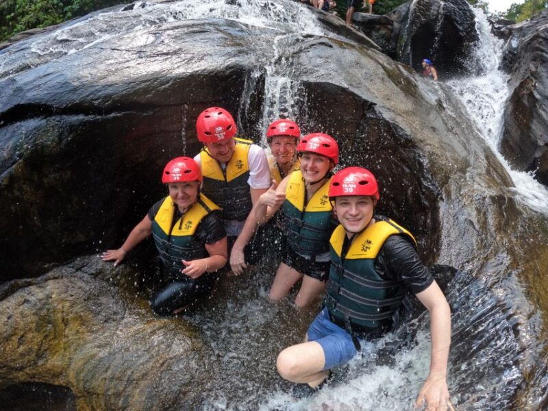 negombo-adventure-water-rafting-in-kitulgala