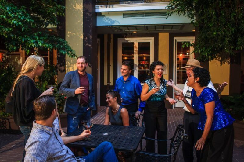 new-orleans-afternoon-cocktail-walking-tour-with-drinks