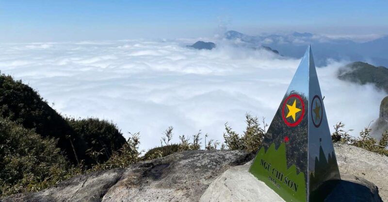 ngu-chi-son-mountain-hiking